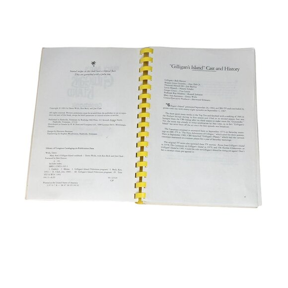 Mary Ann's Gilligan's Island Cookbook Recipe Book Dawn Wells Vintage Ken Beck Ji - Picture 8 of 11